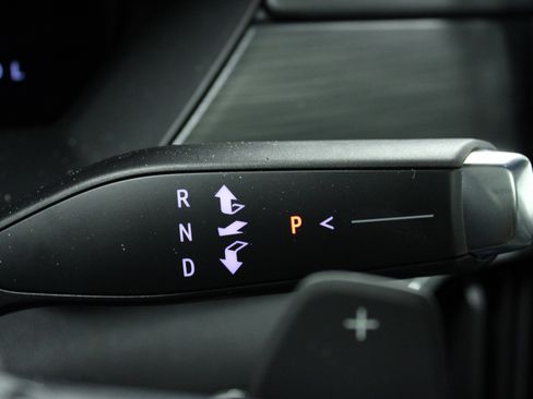 New 2026 GMC Acadia Elevation w/ Elevation Premium Package FWD image 24