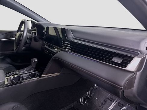 Certified 2025 Toyota Camry XSE FWD image 30