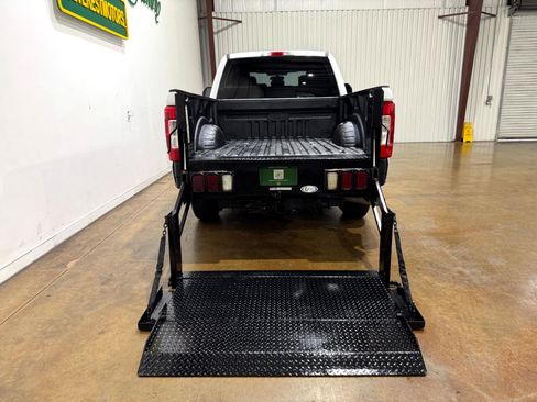 Used 2019 Ford F250 XL w/ Power Equipment Group image 43