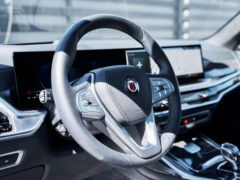 Used 2026 BMW ALPINA XB7 ALPINA XB7 image 44