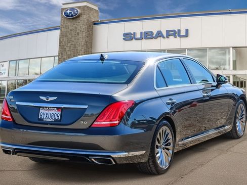 Used 2019 Genesis G90 5.0 Ultimate image 4