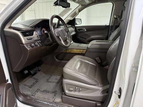 Used 2016 GMC Yukon XL Denali w/ Open Road Package AWD/4WD image 9