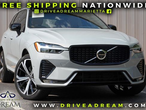 Used 2025 Volvo XC60 B5 Ultra w/ Climate Package PRO AWD/4WD image 2