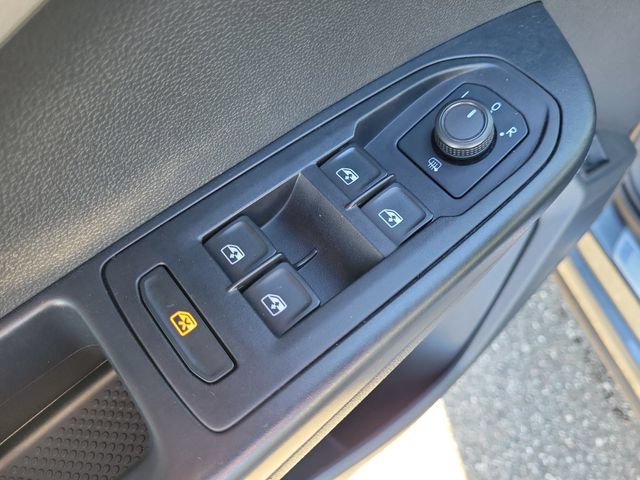 Certified 2024 Volkswagen Taos SE FWD image 14