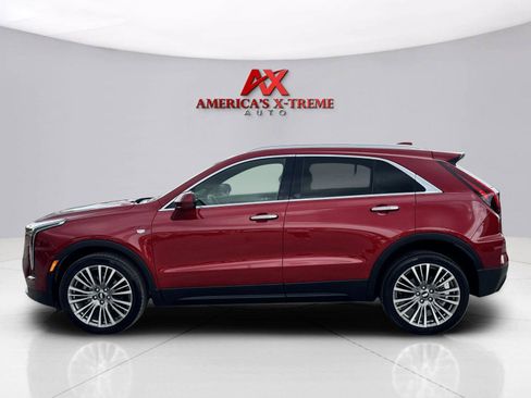 Used 2024 Cadillac XT4 Premium Luxury w/ Technology Package FWD image 2