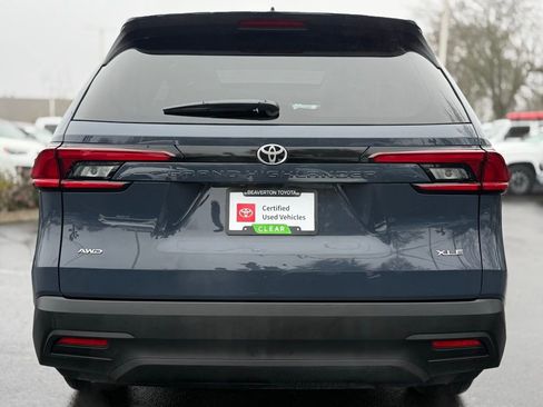 Certified 2025 Toyota Grand Highlander XLE image 4