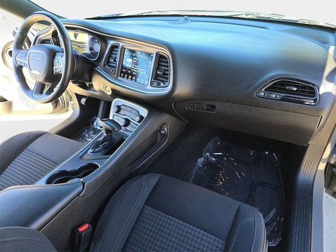 Used 2019 Dodge Challenger SXT w/ Blacktop Package image 10