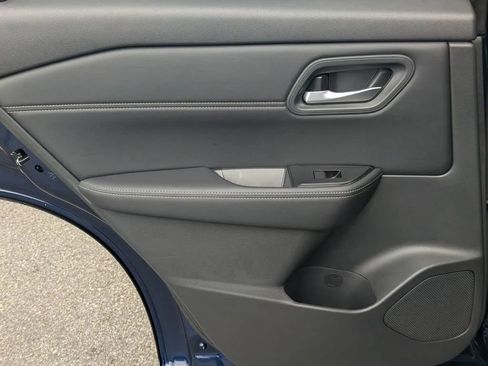 Used 2026 Nissan Rogue Dark Armor FWD image 18