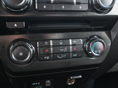 Used 2015 Ford F150 XLT w/ Equipment Group 302A Luxury AWD/4WD image 37
