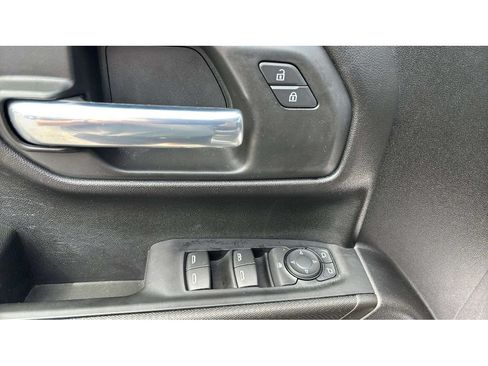 Used 2024 Chevrolet Silverado 1500 Custom AWD/4WD image 19