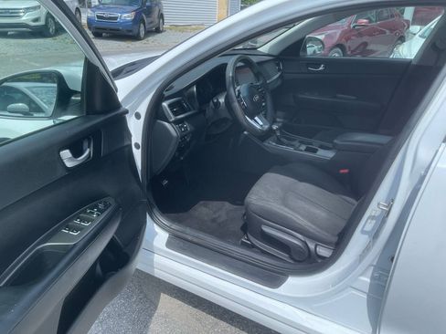 Used 2020 Kia Optima LX FWD image 10