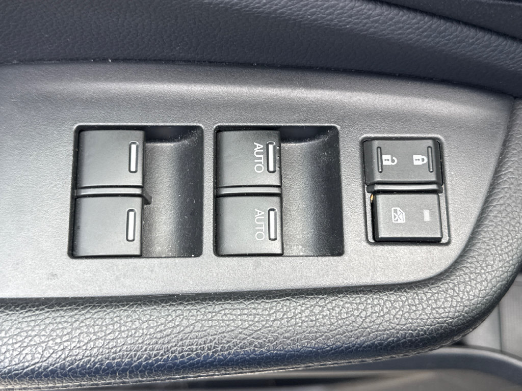 Used 2017 Honda Pilot Elite image 15