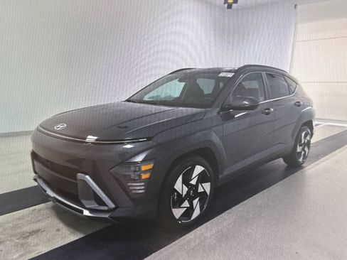 Used 2025 Hyundai Kona Limited FWD image 1