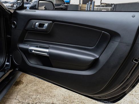 Used 2022 Ford Mustang GT RWD image 35