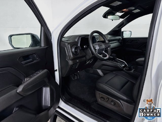 Used 2026 Chevrolet Colorado Trail Boss AWD/4WD image 3