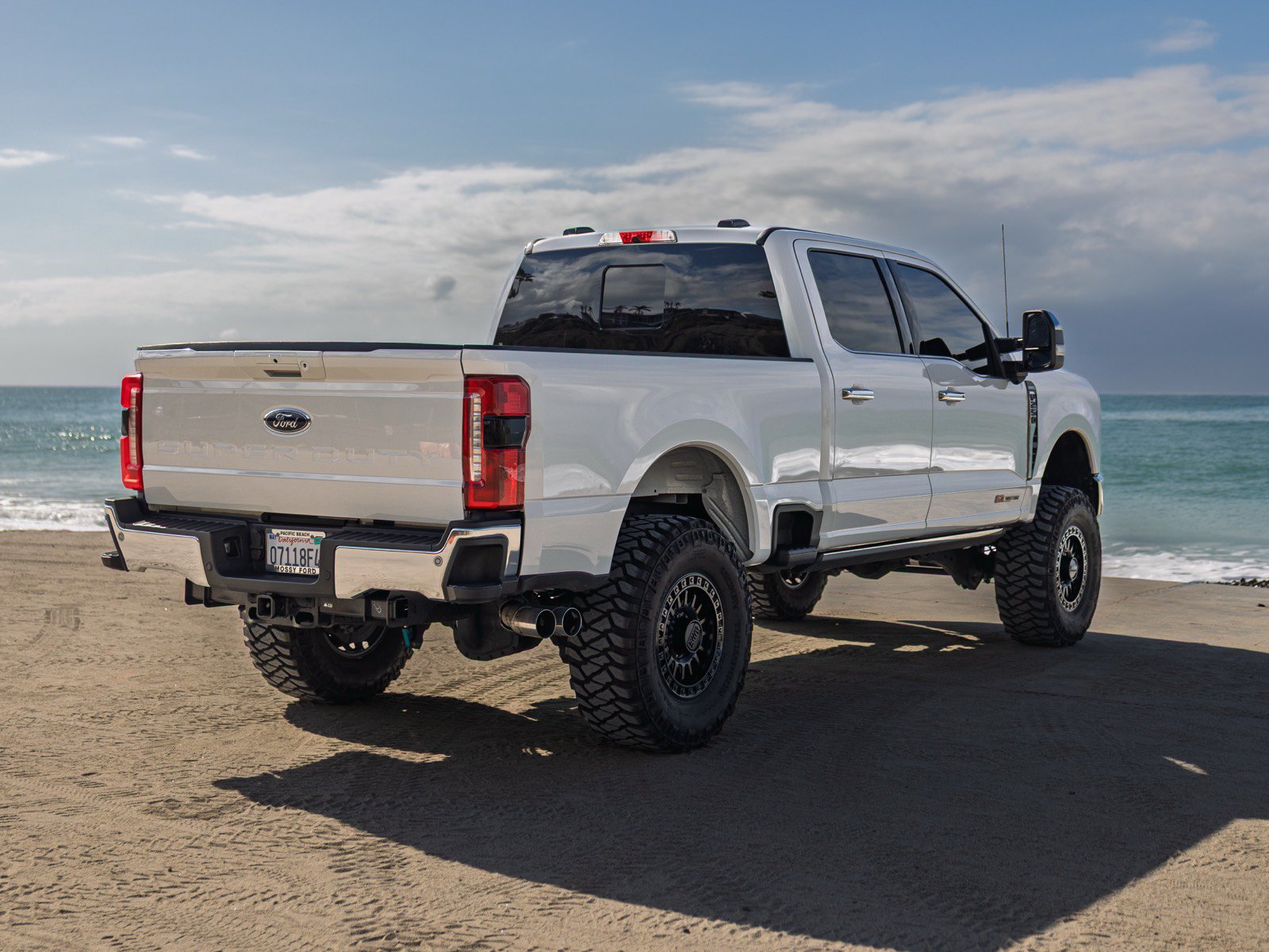Used 2025 Ford F250 Lariat w/ Lariat Ultimate Package AWD/4WD image 5