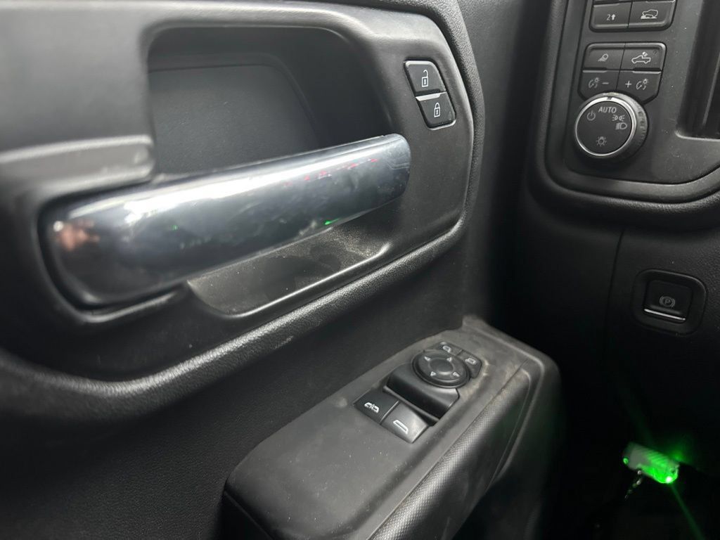 Used 2025 Chevrolet Silverado 1500 W/T w/ WT Safety Package AWD/4WD image 18