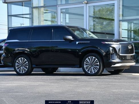 Used 2025 INFINITI QX80 Sensory AWD/4WD image 1