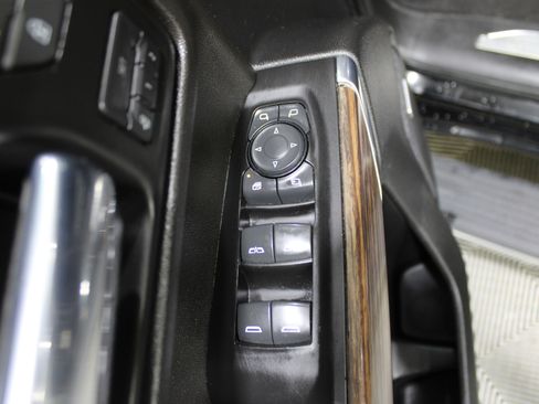 Used 2020 Chevrolet Silverado 1500 High Country image 7