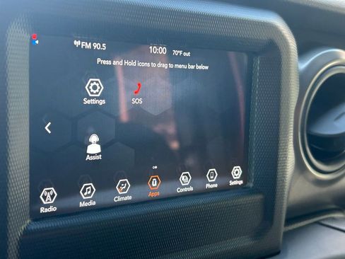 Used 2022 Jeep Wrangler Willys image 18