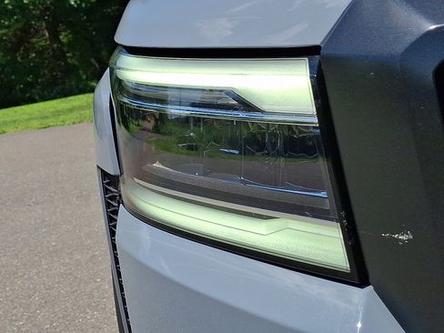 Used 2023 Nissan Frontier PRO-4X w/ Pro Convenience Package image 9