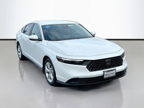 Used 2025 Honda Accord LX image 3