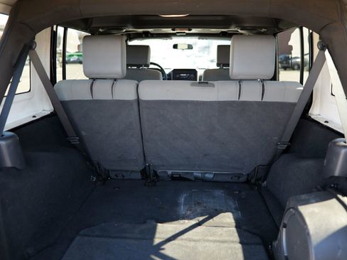 Used 2010 Jeep Wrangler Unlimited Sport image 31