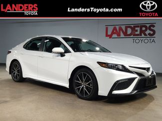 Used 2024 Toyota Camry SE video 1