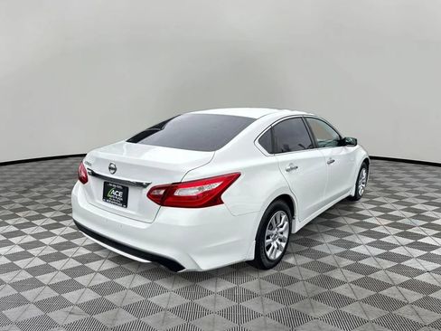 Used 2017 Nissan Altima 2.5 S w/ Power Driver Seat Package FWD image 5
