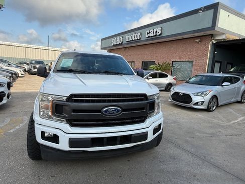 Used 2018 Ford F150 XLT w/ Equipment Group 302A Luxury image 11
