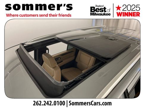 Used 2024 Chevrolet Tahoe Premier w/ Premium Package AWD/4WD image 19