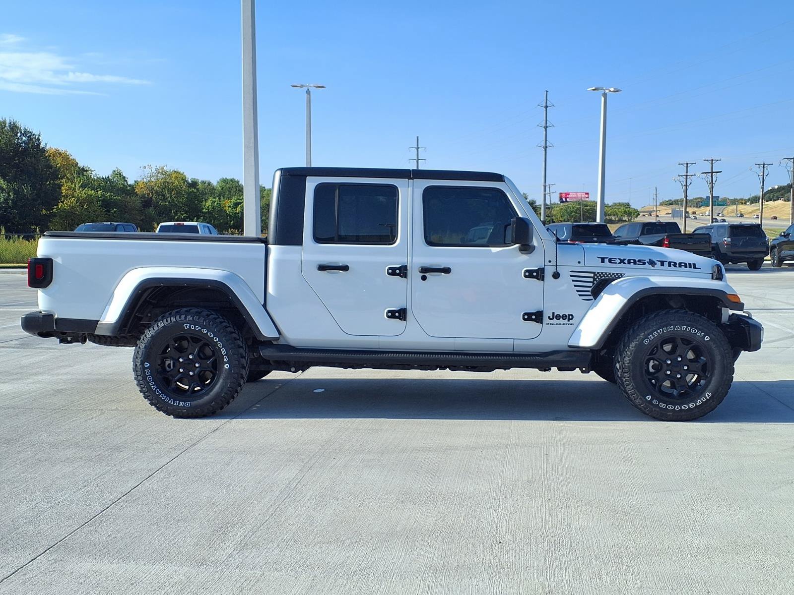 Used 2023 Jeep Gladiator Sport AWD/4WD image 10