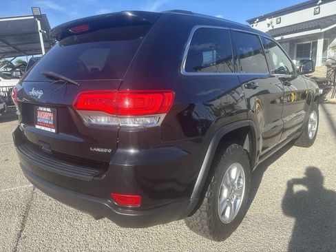 Used 2016 Jeep Grand Cherokee Laredo w/ Quick Order Package 23E image 3
