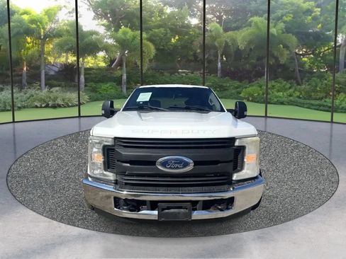Used 2017 Ford F350 XL w/ Power Equipment Group RWD image 2