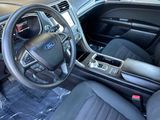 Used 2020 Ford Fusion SE image 4