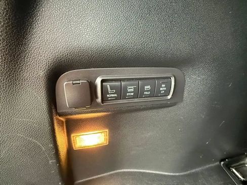 Used 2018 Ford Explorer Sport w/ Equipment Group 401A AWD/4WD image 17