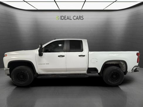 Used 2022 Chevrolet Silverado 2500 W/T w/ WT Convenience Package AWD/4WD image 2