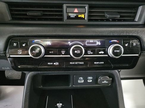 Used 2023 Honda Pilot Elite image 50