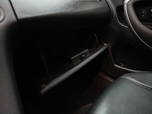Used 2018 Ford Taurus SEL FWD image 31