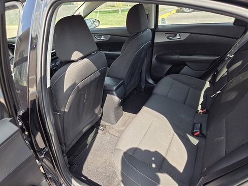 Used 2020 Kia Forte Sedan FWD image 11