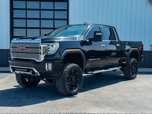Used 2020 GMC Sierra 2500 Denali w/ Denali Ultimate Package AWD/4WD image 1