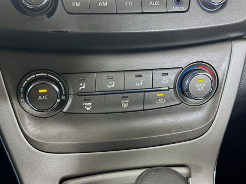 Used 2014 Nissan Sentra SV FWD image 21