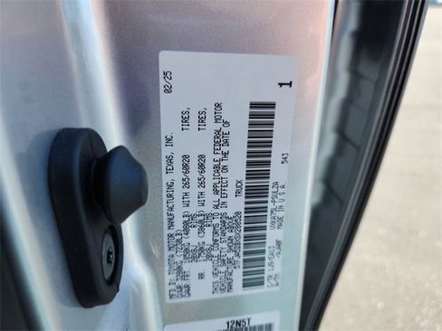 Used 2025 Toyota Tundra Limited image 40