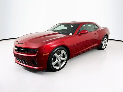 Used 2013 Chevrolet Camaro SS image 3
