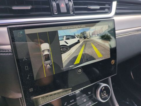 Used 2024 Jaguar F-PACE R-Dynamic S image 21