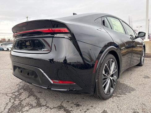 New 2026 Toyota Prius XLE image 15