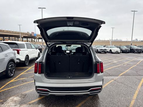 Certified 2023 Kia Sorento SX image 36