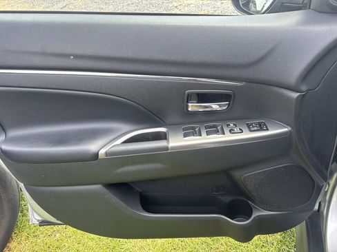 Used 2024 Mitsubishi Outlander Sport SE AWD/4WD image 18