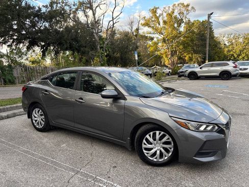 Used 2020 Nissan Sentra S image 6