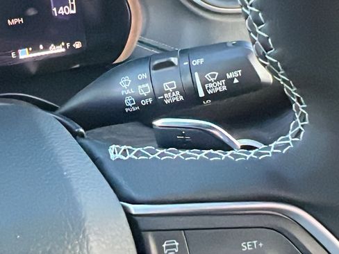 New 2025 Jeep Grand Cherokee Limited w/ Trailer Tow Package image 31